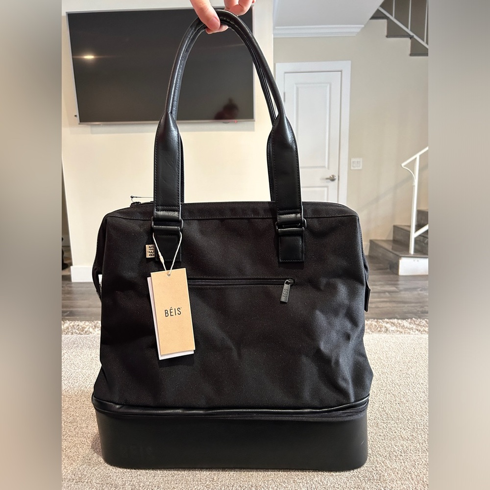 Beis Convertible Mini Weekender Bag in Black - NWT